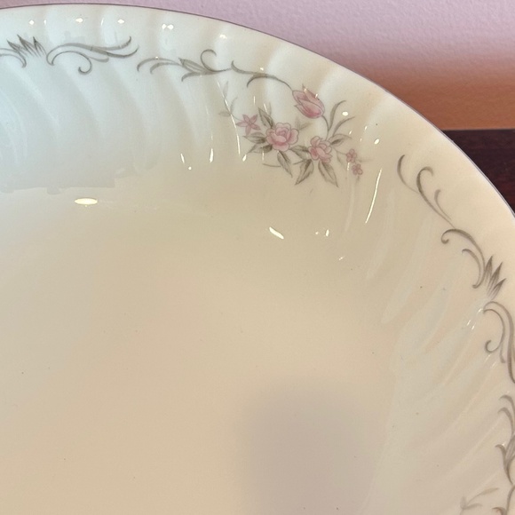 Gold Standard Porcelain Round Vegetable Bowl Set of 2 - Picture 3 of 6